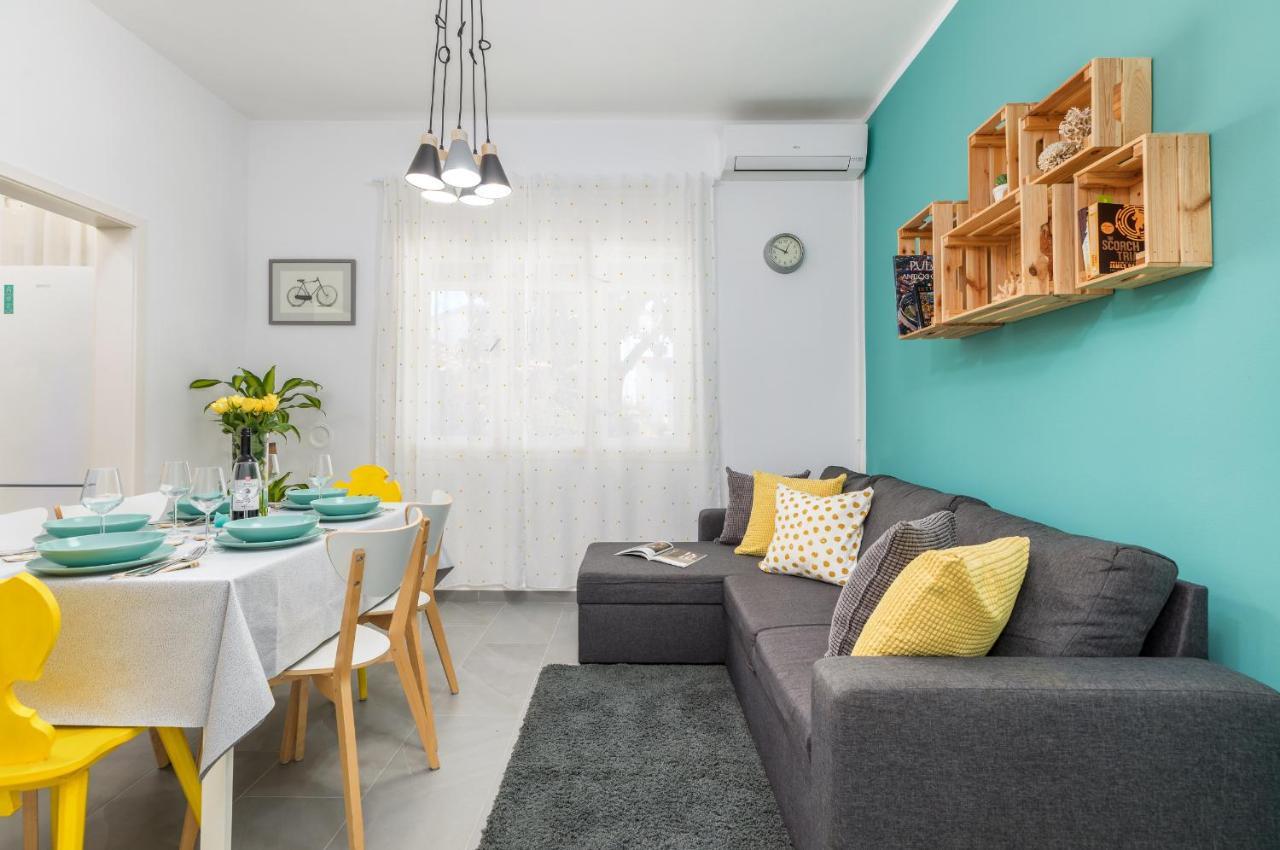 Lovely House With Garden Near City Centre Pula Exterior foto