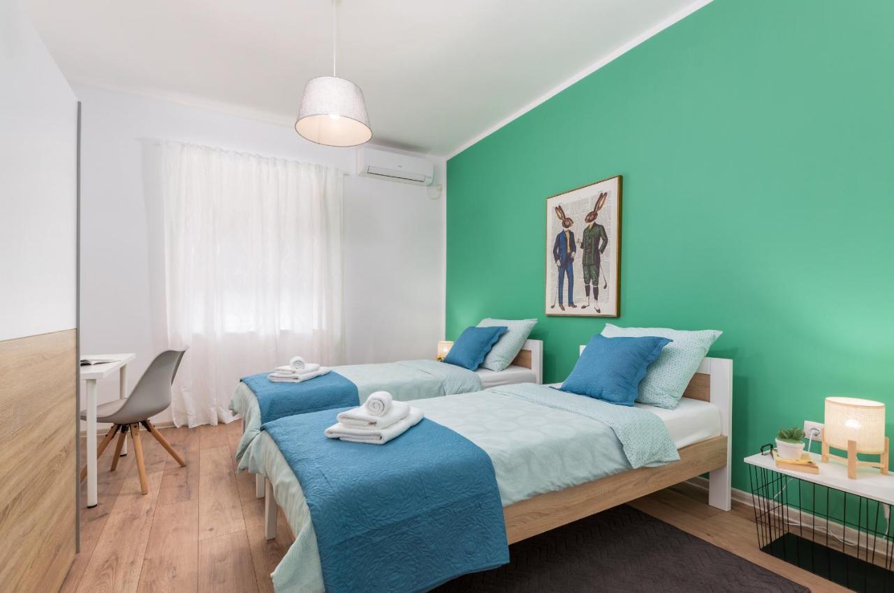 Lovely House With Garden Near City Centre Pula Exterior foto