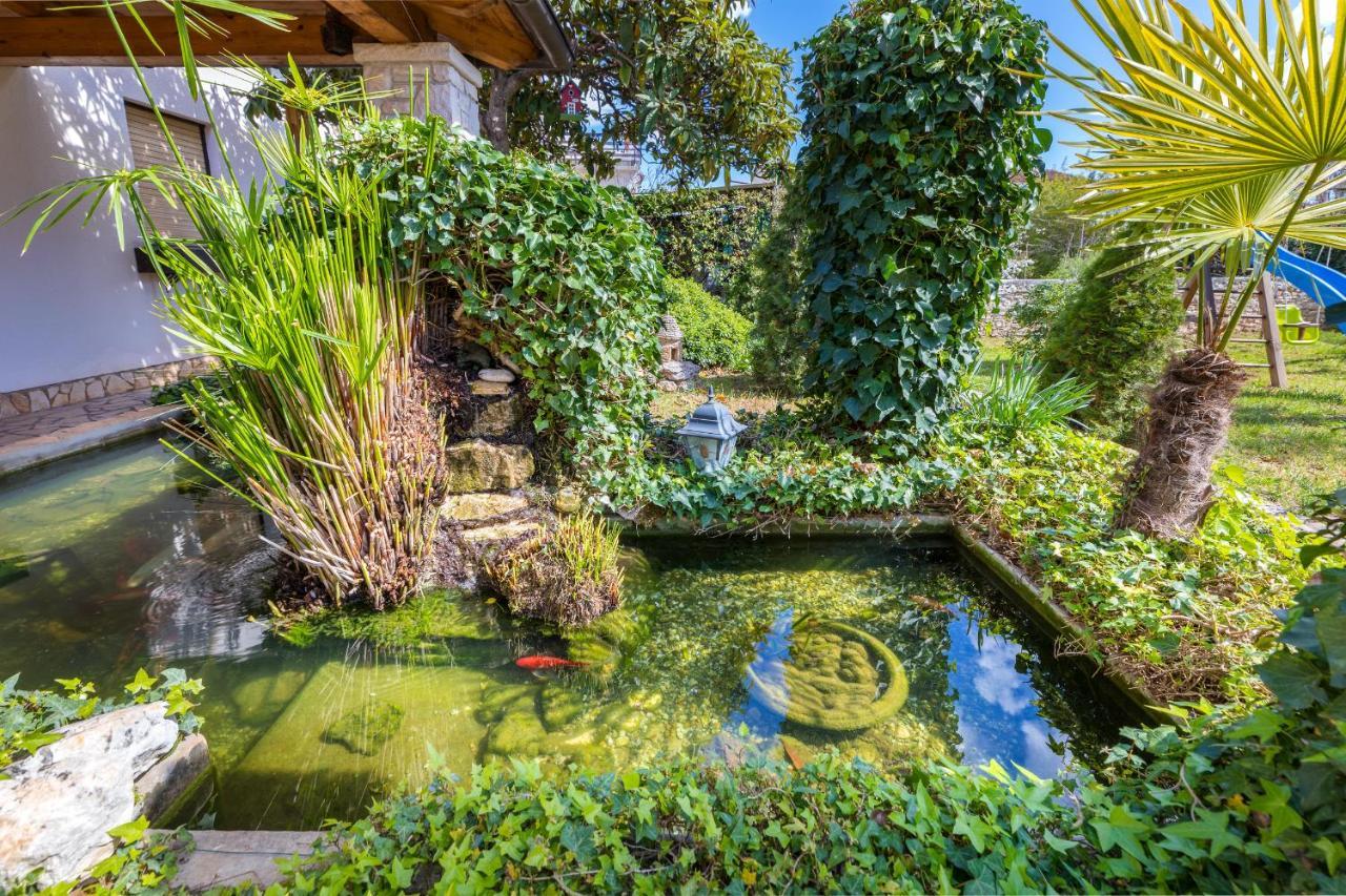 Lovely House With Garden Near City Centre Pula Exterior foto